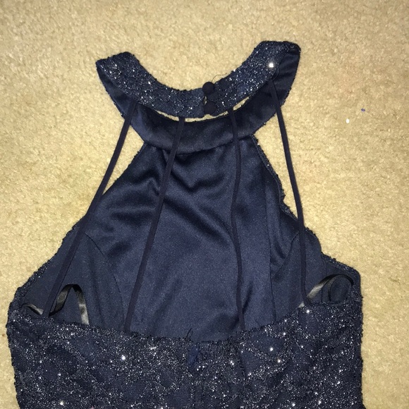 A navy blue dress with sparkles - Picture 5 of 6